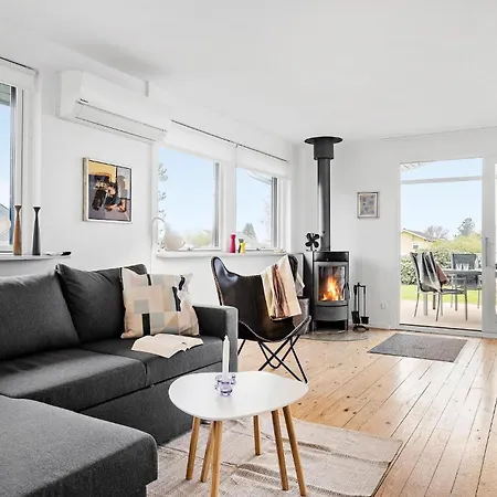 3 Bedroom Cozy In * Otterup