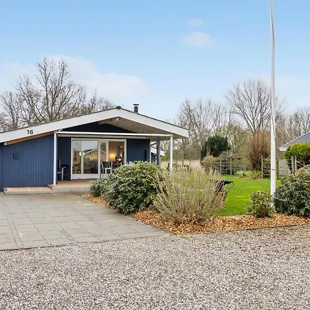 3 Bedroom Cozy In Otterup