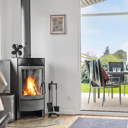 3 Bedroom Cozy In